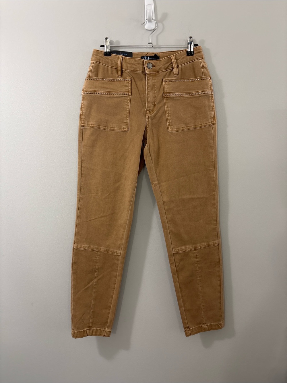 FDJ Olivia Slim Ankle Pants Camel Utility Stud Detail Size 6 NWT - Picture 3 of 11